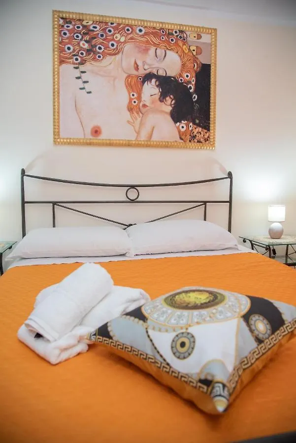 B&B Vicolo IV Syracuse 0*,  Italy